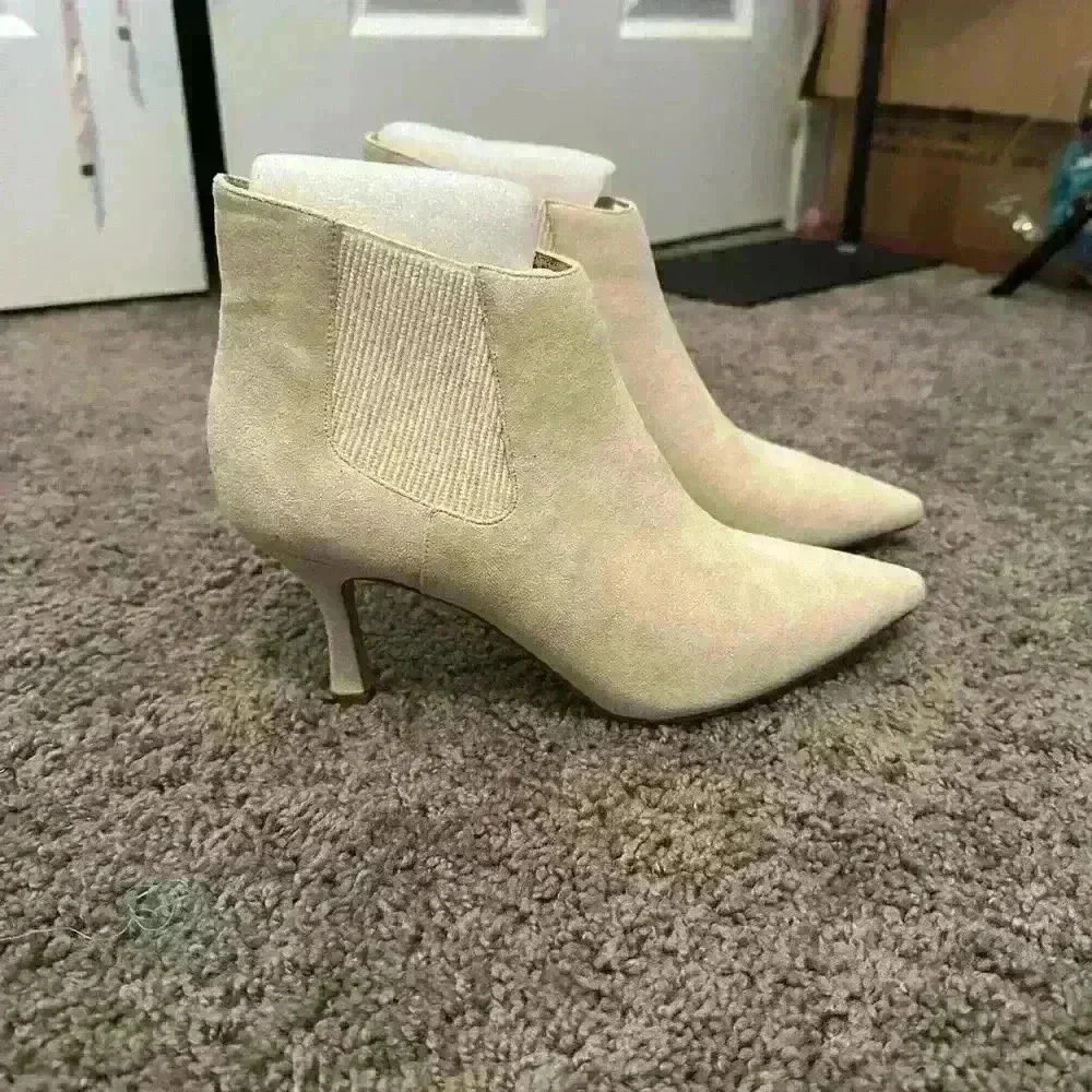 Journee Collection Ankle Bootie Ivory - Picture 2 of 6
